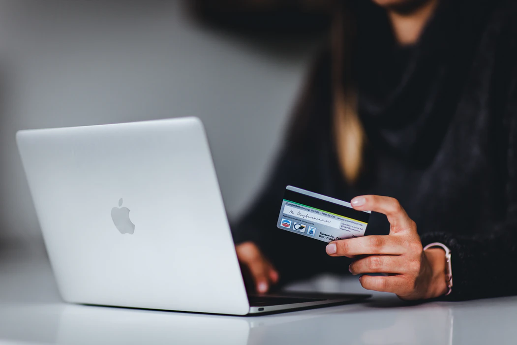 Why a Payment Gateway Is the Best Solution for E-commerce