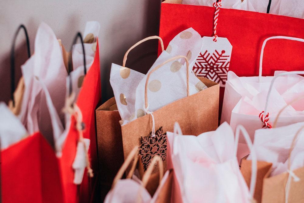 10 Tips for Boosting Client Satisfaction This Holiday Season